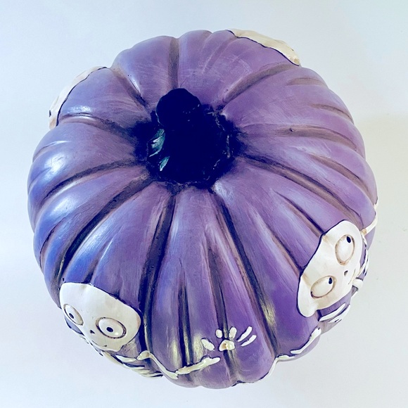 Skeleton Pumpkin Decor - Picture 6 of 6